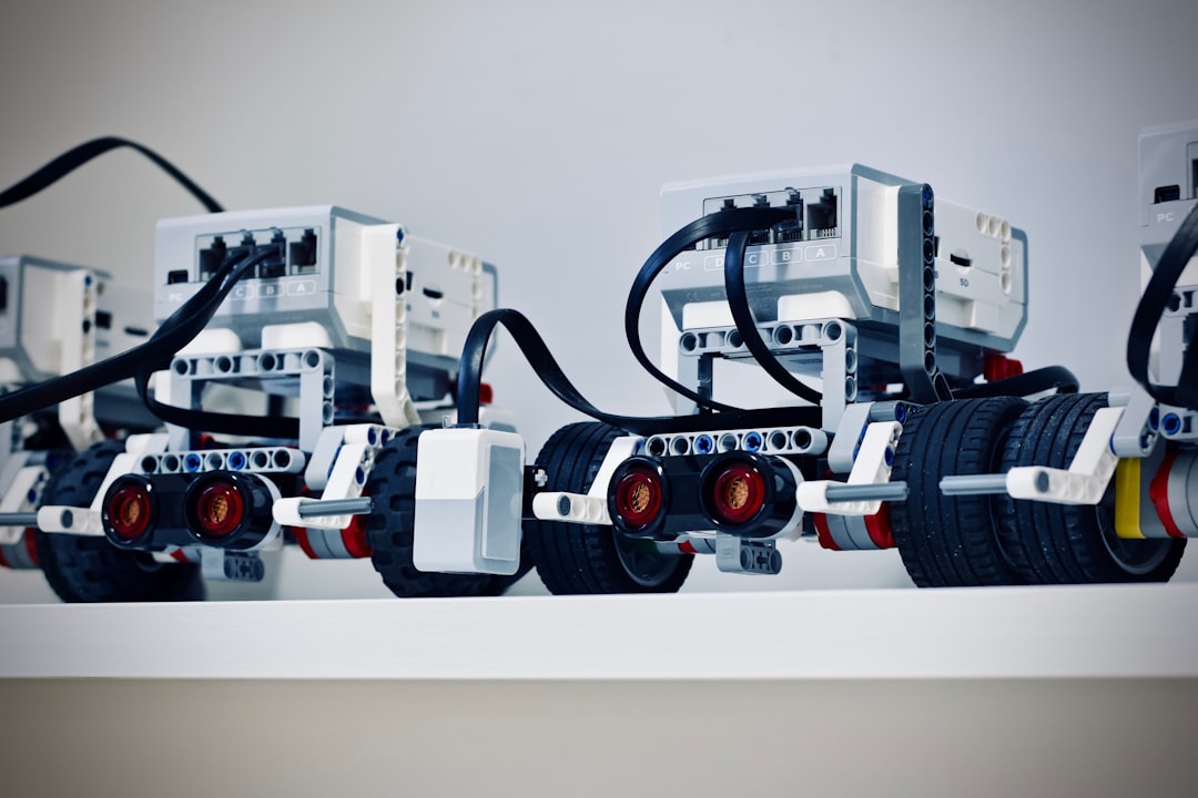 3D-printable humanoid legs let robotics experiments run wild